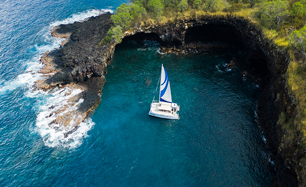 sailboat charter kona hawaii